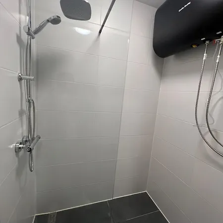 Zaandam Amsterdam Hotel *